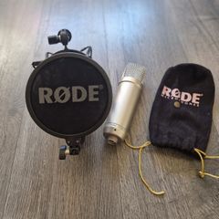 rode nt1A