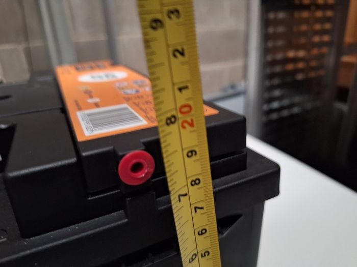 Halfords Car Battery HCB027