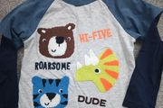 boy's top. Age 3/4