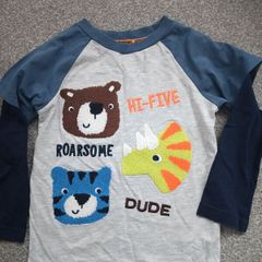 boy's top. Age 3/4
