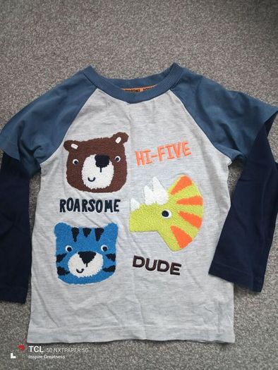 boy's top. Age 3/4