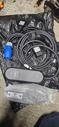 7 kV Brand New Original Audi etron Charging Cable portable EV Charger