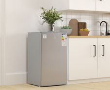 91 Litre Freestanding Under Counter Fridge Freezer with Chiller Box, Reversible Door, Adjustable Thermostat, 47.5cm Wide, Noise Level: Decibels 40