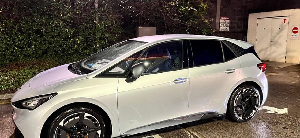 232 Cupra Born eBoost V3 (top spec), 1y warranty left