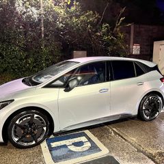 232 Cupra Born eBoost V3 (top spec), 1y warranty left