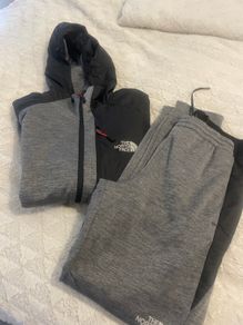 Boys Northface tracksuit