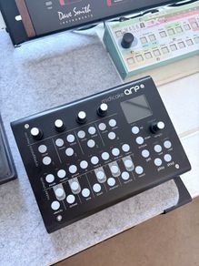 Midicake ARP, Like New, Box + Desktop Stand, Only 4 Months Old