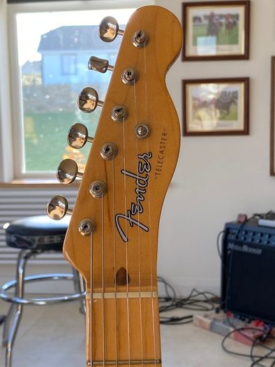 Fender 52 Telecaster American Vintage Reissue Limited Edition FSR. Albert Lee signature on back of headstock.