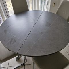 Table and 6 Chairs
