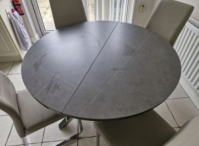 Table and 6 Chairs