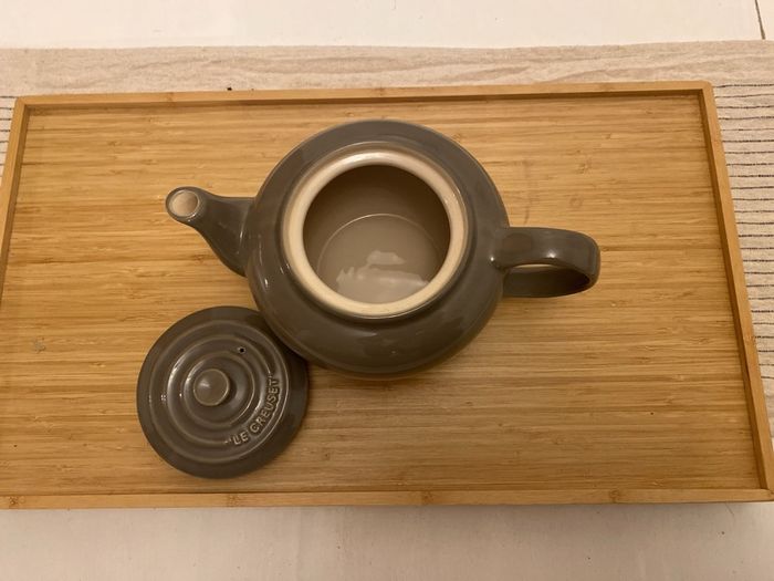 Le Creuset Tea Pot