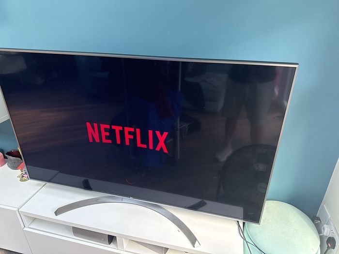 60" Lg Smart Tv