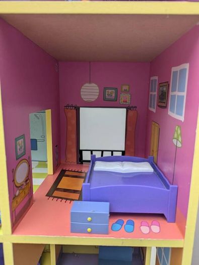 Large Peppa Pig Wooden Playhouse Set with Figures & Accessories