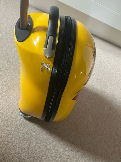 kids suitcase