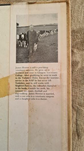 Vets Might Fly. By James Herriot. VINTAGE FIRST EDITION. 1976 Hardback With Dustjacket In Good Condition.