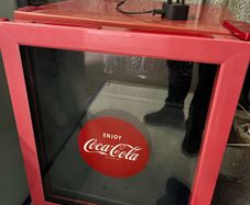 coca cola mini fridge