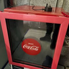 coca cola mini fridge