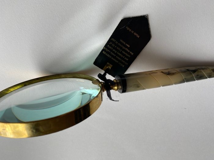 Magnifyer glass