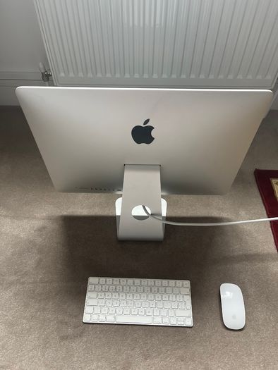 Apple iMac 21.5" (Late 2013) 1TB Crucial SSD Upgrade