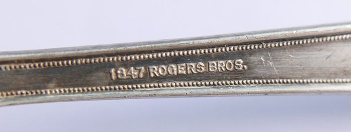 Vintage 1847 Rogers Bros silver-plated decorative spoon