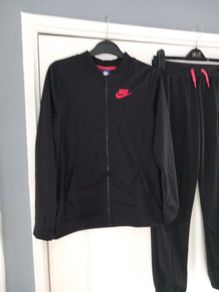 nike tracksuit