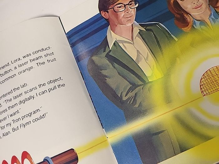 Walt Disney Tron 1982 Read Along Book and Record