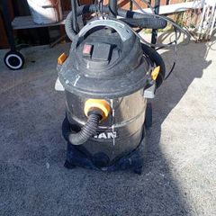 Industrial hoover