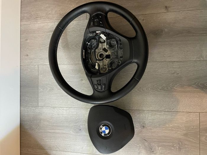 BMW F30 steering wheel with airbag