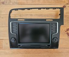 Volkswagen Genuine (OEM) 8" Screen (for Golf MK7)