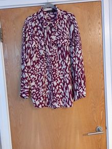 F&F  Long Blouse  - Long Sleeved.   S. 14.