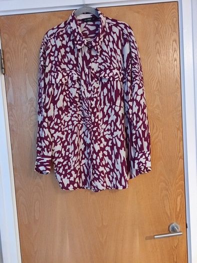 F&F  Long Blouse  - Long Sleeved.   S. 14.