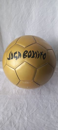 Football collectors oct 2005 in very Good Condition
