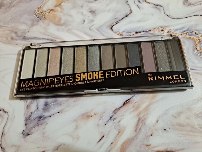 Rimmel Magnif'eyes Eyeshadow Palette - Smoke Edition - New