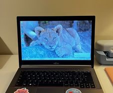 Fujitsu Lifebook intel core i7 14 inch