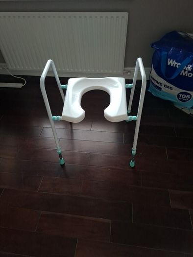 toilet commode