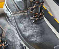 safety boots