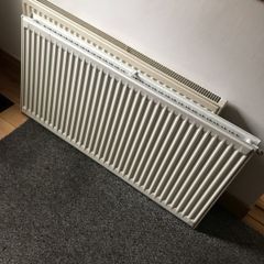 Single central heating radiator