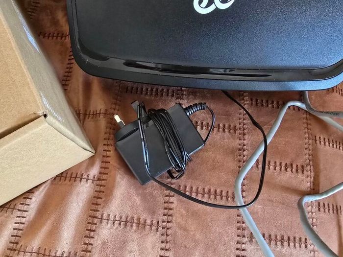 EIR Fibre Box 1A 1.0 Sagemcom Router. internet broadband e-fibre home dsl house clearance sale unwanted stuff