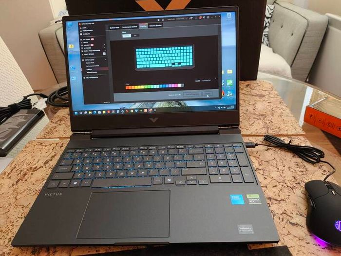 Brand New Gaming Laptop Hp Victus Intel 5 210H 8/12 RTX5060 8GB 80W GDDR7 16GB DDR5 5600mhz 512GB NVMe PCIE 4.0 15.6" 1080p 144hz Ips 300nits Win11 RGB