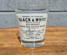 Black & White Buchanan's scotch whiskey glass