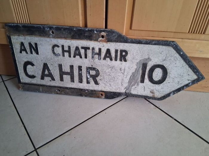 Original Old Irish bilingual Road Sign Cahir Tipperary