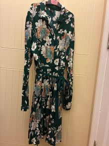 Moving sale!Very model Size 10 midi dress