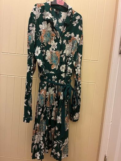 Moving sale!Very model Size 10 midi dress