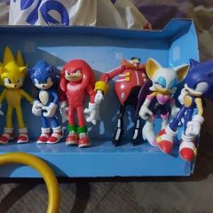 as new SONIC figures Please read the description