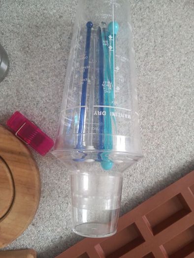 Bundle of kitchen items