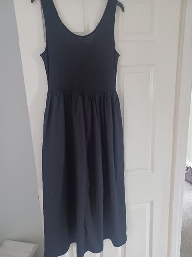 Black dress size 12 bnwt