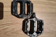 bicycle pedals
