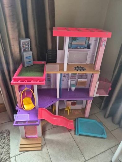 barbie house