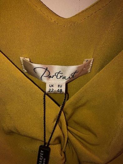 BRAND NEW Evening dress (size 22)