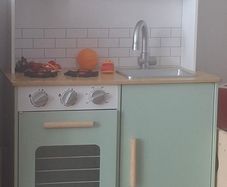 play kitchen